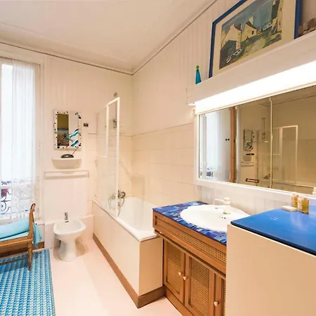 דירה Veeve - Painting The Streets Of Pigalle פריז