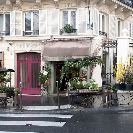 Veeve - Painting The Streets Of Pigalle דירה